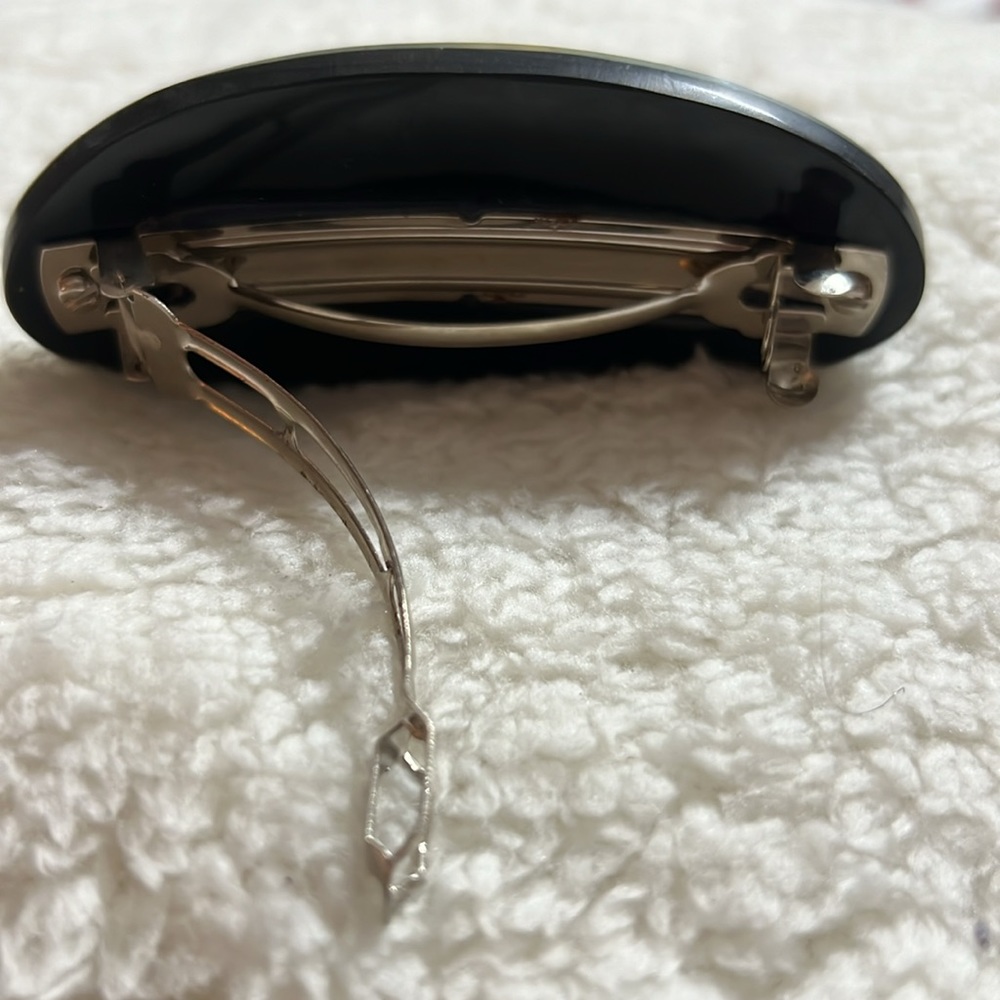 Hair clip - Picture 2 of 5